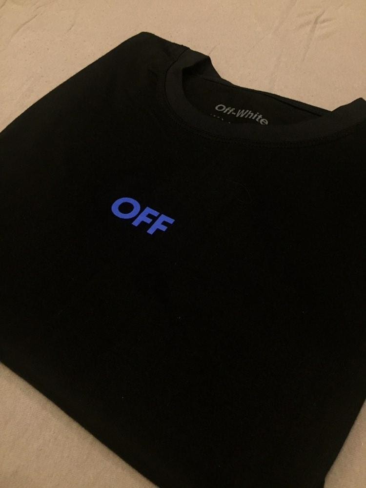 OFF WHITE